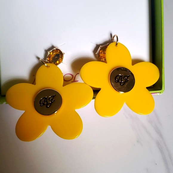Betsey Johnson Yellow Daisy Drop Earrings - Picture 6 of 8